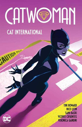 Catwoman Volume 2: Cat International