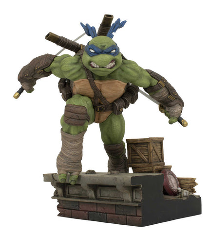 Teenage Mutant Ninja Turtle Gallery: Leonardo PVC Statue